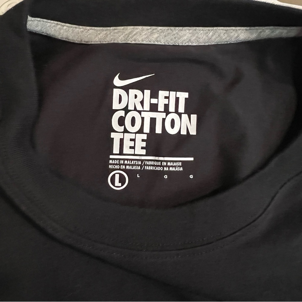 Nike Dri-Fit Top Athletic Wear Athleisure - Picture 2 of 4